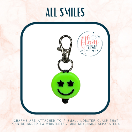 All Smiles Charm | Green
